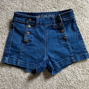 American Eagle High-waisted Denim short size 4